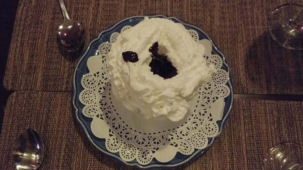 Bistro Le Crillon | restaurant | 2523 Eastbluff Dr, Newport Beach, CA 92660, USA | 9496408181 OR +1 949-640-8181