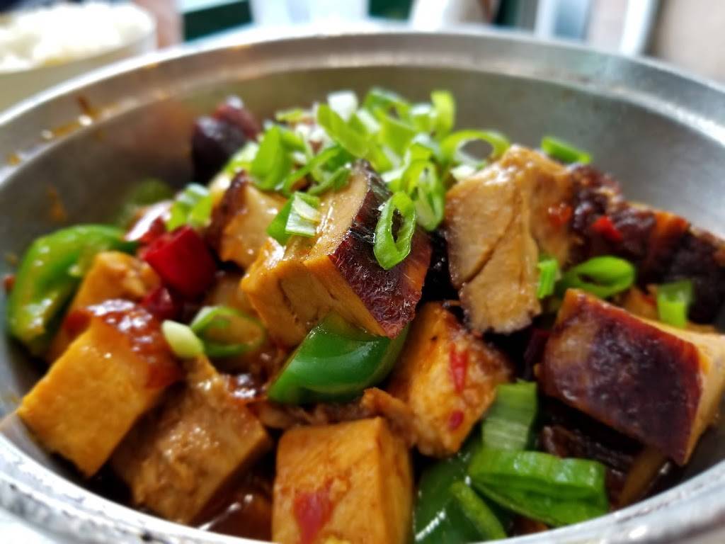 Happy Cafe | restaurant | 2351 S Wentworth Ave, Chicago, IL 60616, USA | 3128421818 OR +1 312-842-1818