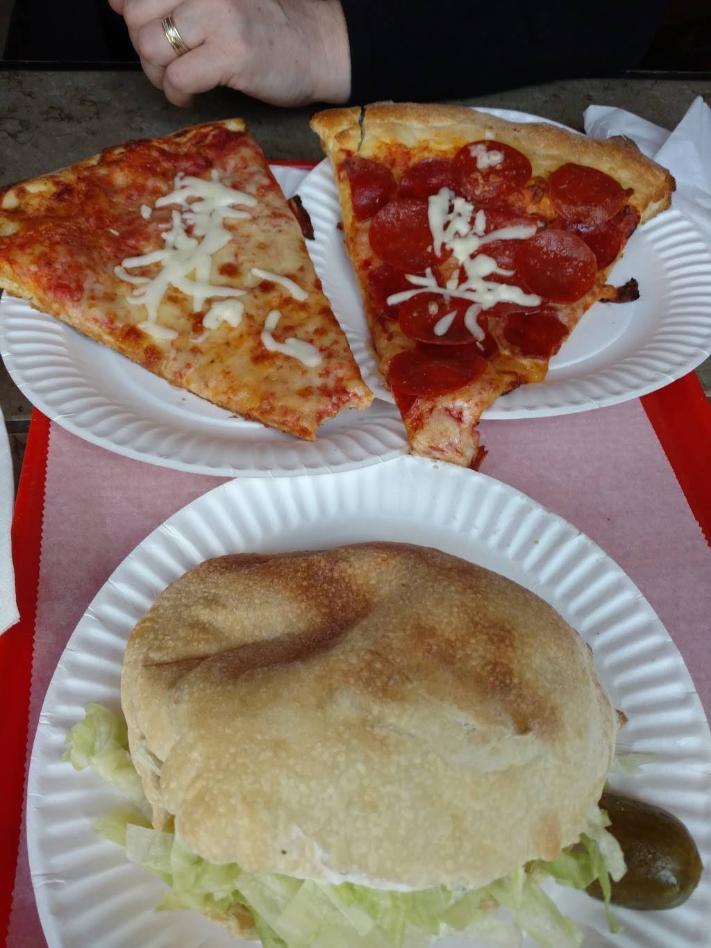 Pizza Amore | restaurant | 18 Green St, Northampton, MA 01060, USA | 4135865443 OR +1 413-586-5443