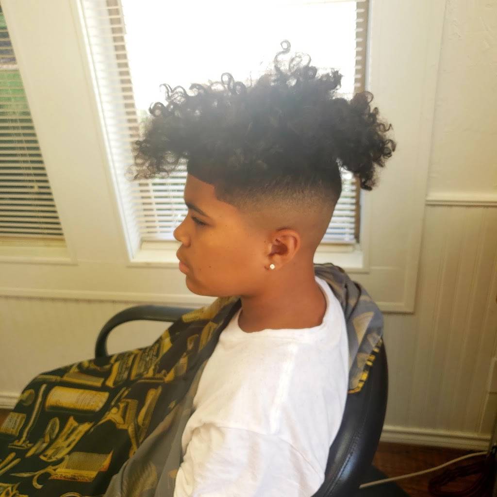 Sugar Rays Ultimate Grooming and Beauty Salon | meal takeaway | 1105 S Main St, Duncanville, TX 75137, USA | 4695132889 OR +1 469-513-2889