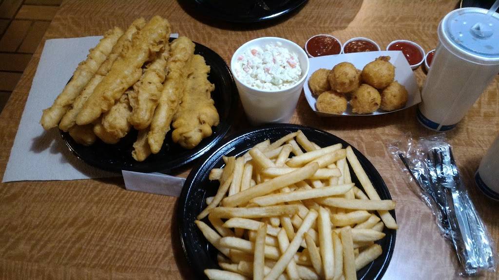 Captain Ds | restaurant | 1010 W McGalliard Rd, Muncie, IN 47303, USA | 7652891991 OR +1 765-289-1991