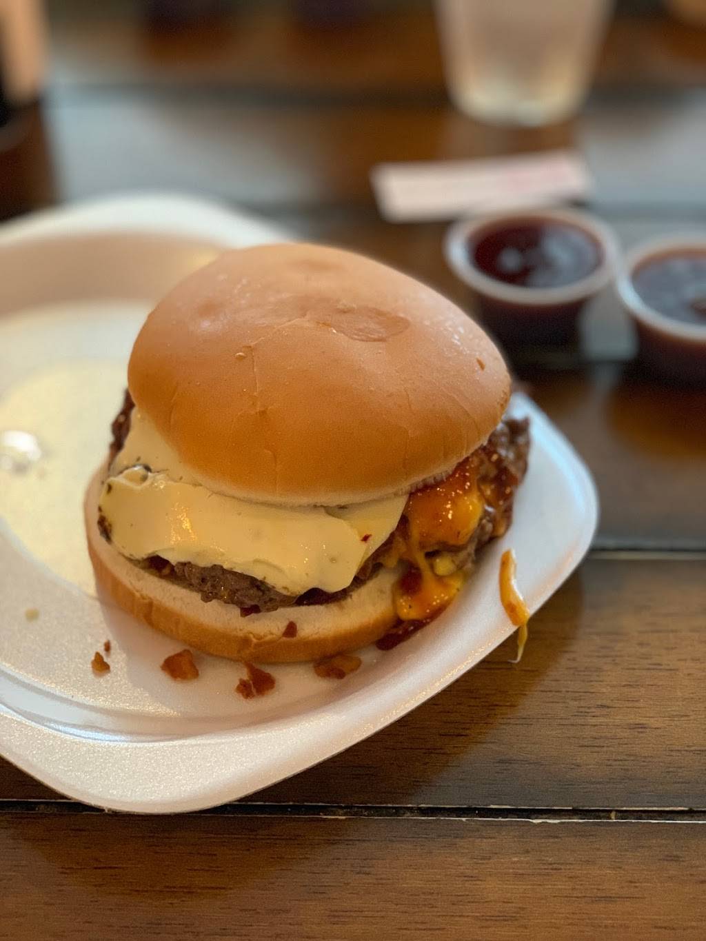 Jumbo & Delicious | restaurant | 110 Imperial Blvd, Hendersonville, TN 37075, USA | 6154475061 OR +1 615-447-5061