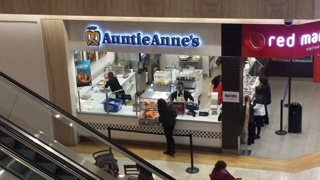 Auntie Annes | cafe | 2171 Northbrook Ct Spc 1286, Northbrook, IL 60062, USA | 8475596473 OR +1 847-559-6473