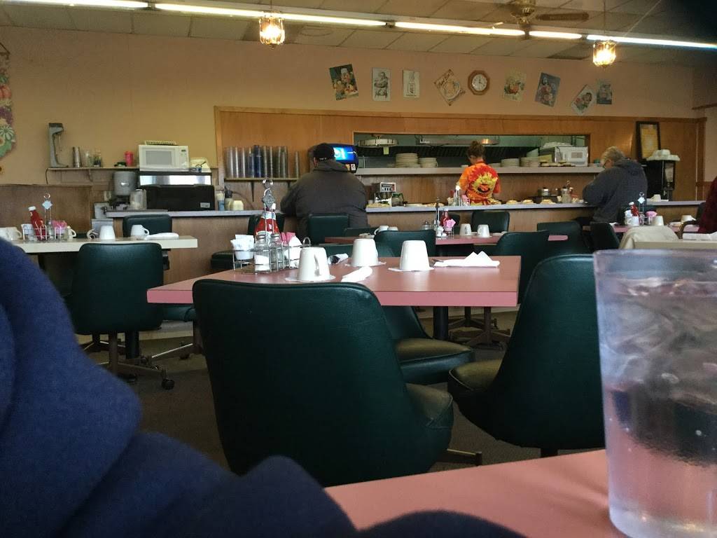 Sheris Place | restaurant | 5859 Forest Hills Rd, Rockford, IL 61114, USA | 8158771688 OR +1 815-877-1688