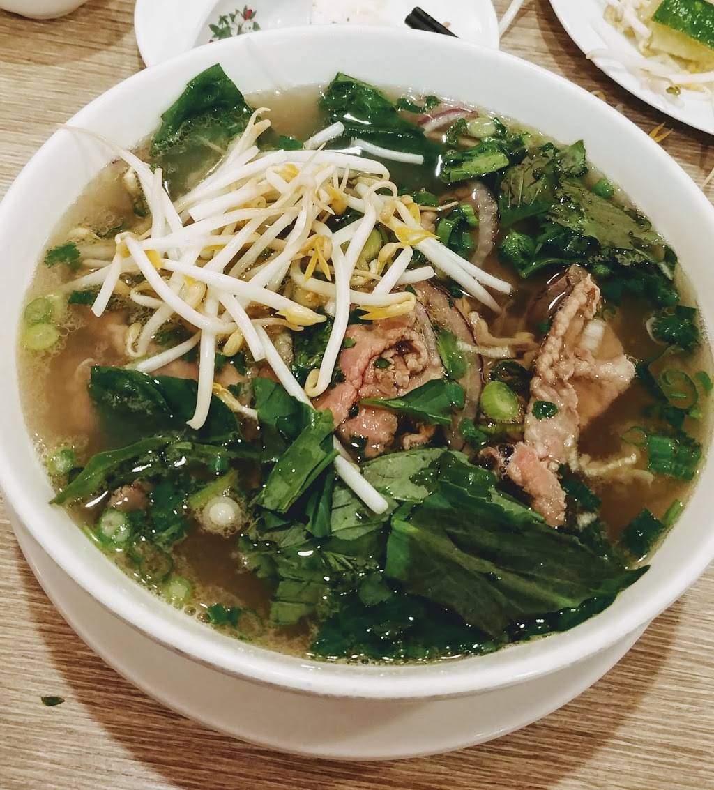 Hai Yen Restaurant | restaurant | 1055 W Argyle St # 1, Chicago, IL 60640, USA | 7735614077 OR +1 773-561-4077