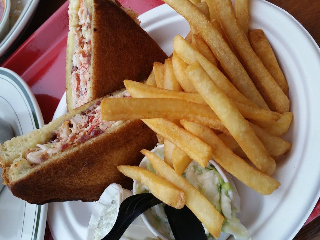 Peters Clam Bar | restaurant | 600 Long Beach Rd, Island Park, NY 11558, USA | 5164320505 OR +1 516-432-0505