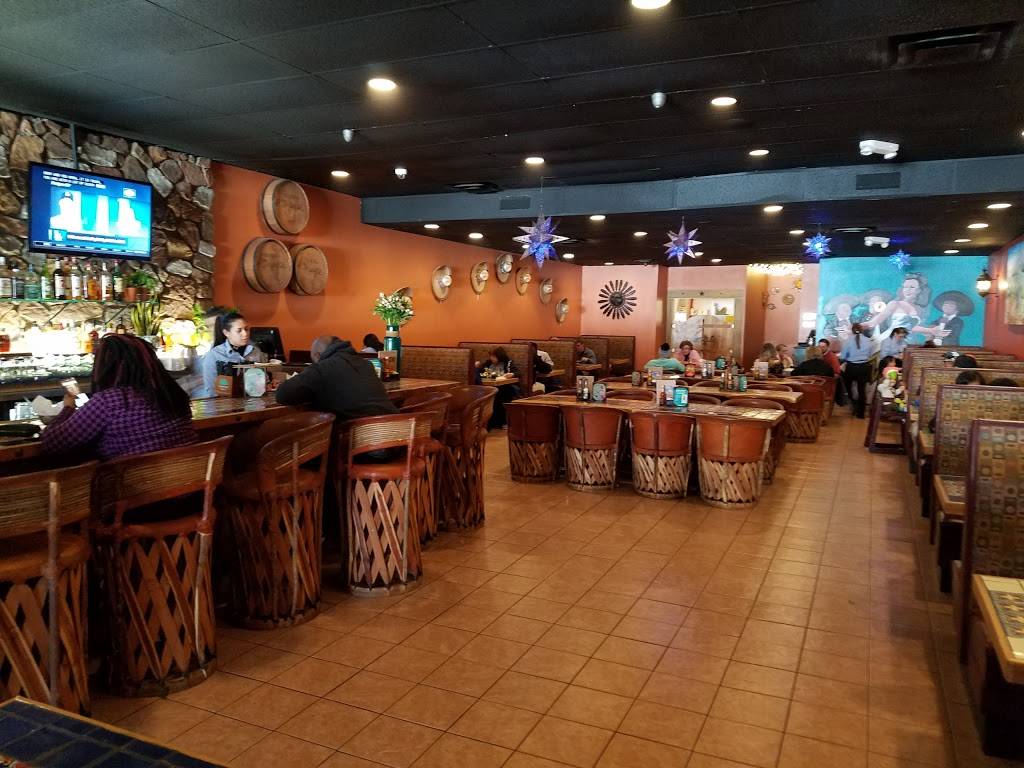Mezcal Mexican Restaurant & Bar | restaurant | 9958 Reisterstown Rd, Owings Mills, MD 21117, USA | 4102057150 OR +1 410-205-7150