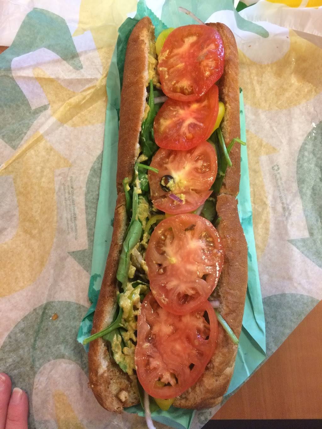 Subway | restaurant | 3006 Bardstown Rd, Louisville, KY 40205, USA | 5024582677 OR +1 502-458-2677
