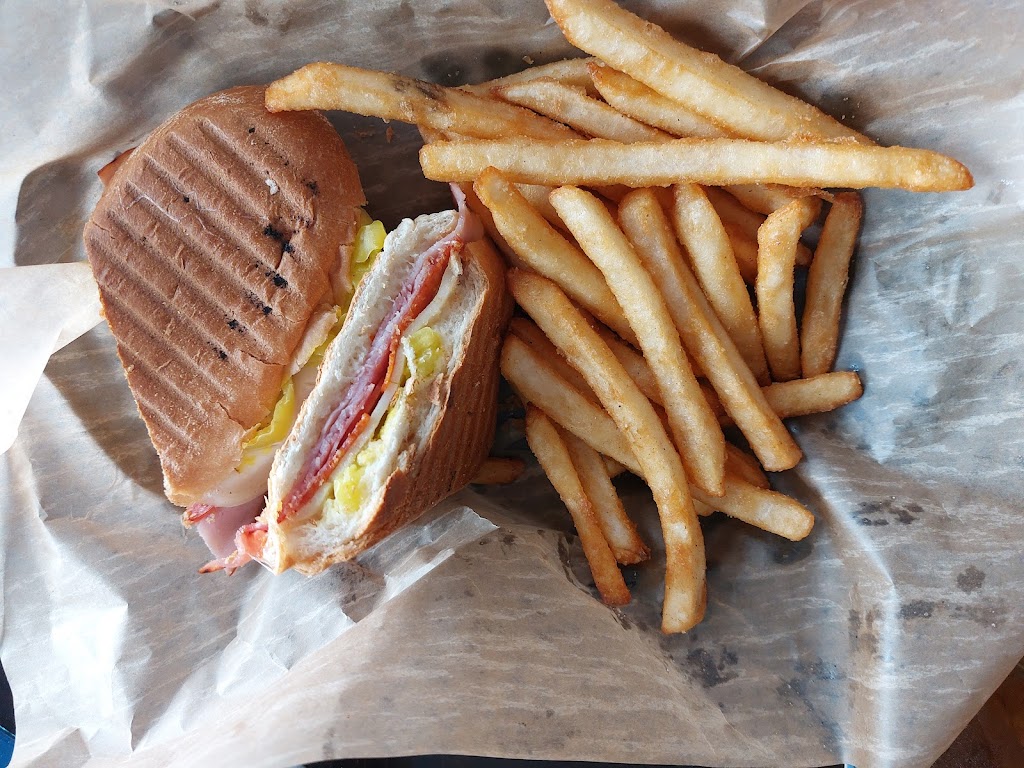 Jacks on Adams | restaurant | 107 SW Adams St, Peoria, IL 61602, USA | 3098392855 OR +1 309-839-2855