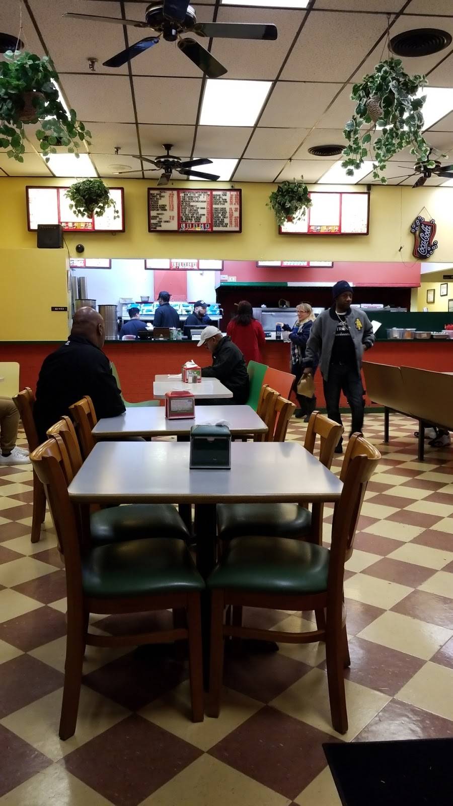 Elizabeths Pizza | restaurant | 918 Summit Ave, Greensboro, NC 27405, USA | 3362743638 OR +1 336-274-3638