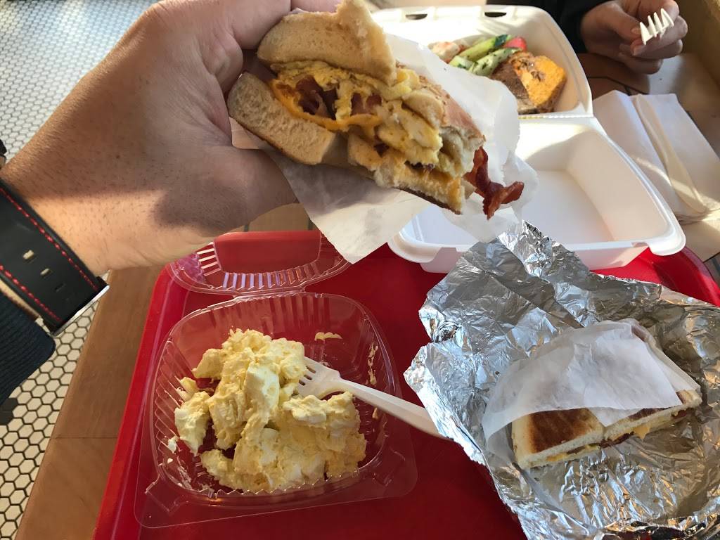 Silver Kitchen | restaurant | 43-01 21st St, Long Island City, NY 11101, USA | 7184331327 OR +1 718-433-1327