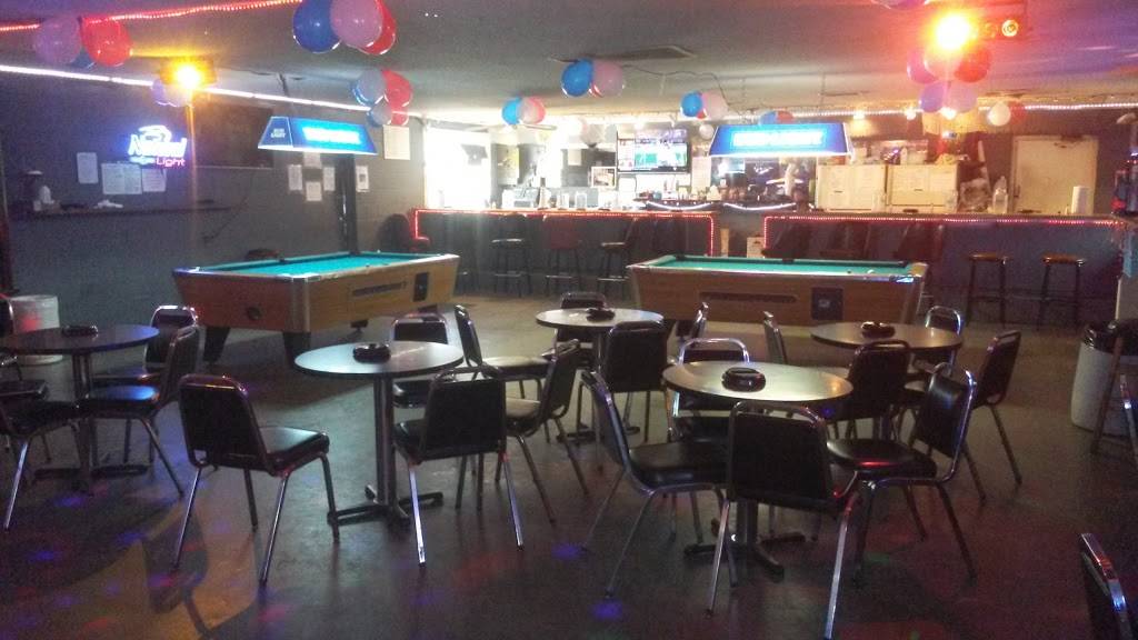 THE DEUCE | restaurant | 100 Spur Dr, Lexington, TN 38351, USA | 7312495220 OR +1 731-249-5220