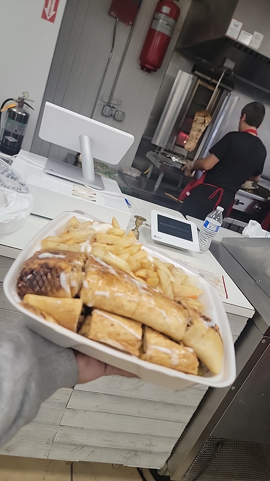 Shawarma paradise | restaurant | 3006 Erie Blvd E, Syracuse, NY 13224, USA | 3155655333 OR +1 315-565-5333