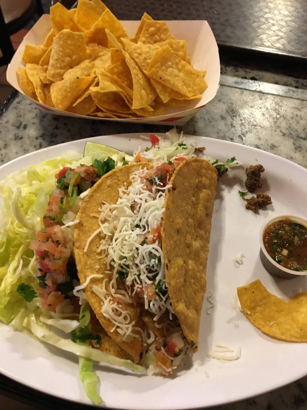 Taqueria Los Comales | restaurant | 2105 MacArthur Blvd, Oakland, CA 94602, USA | 5105313660 OR +1 510-531-3660