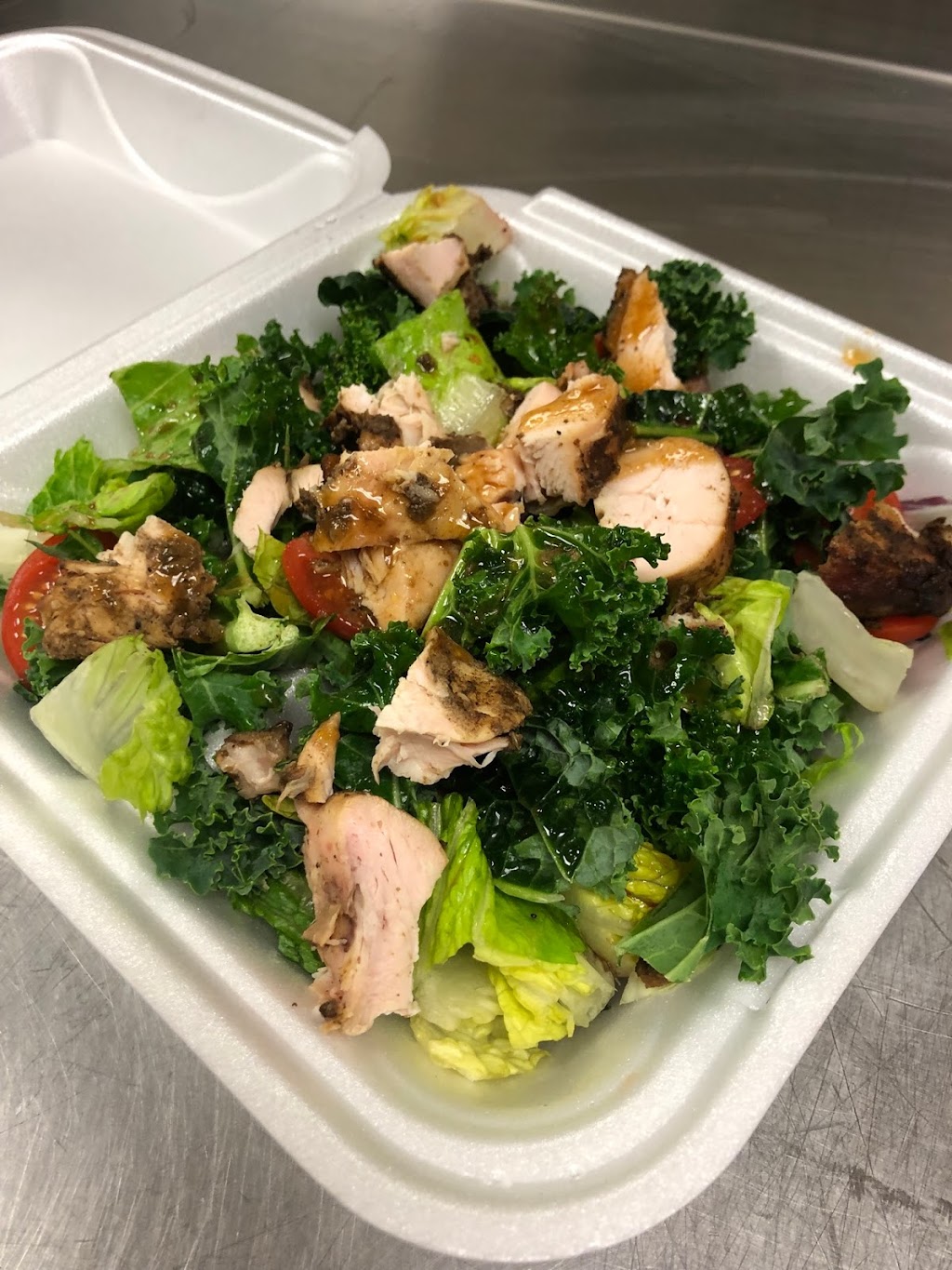 MarlieQs Caribbean Queen Food Truck | restaurant | 9545 Pinnacle Dr, Charlotte, NC 28262, USA | 7048905889 OR +1 704-890-5889