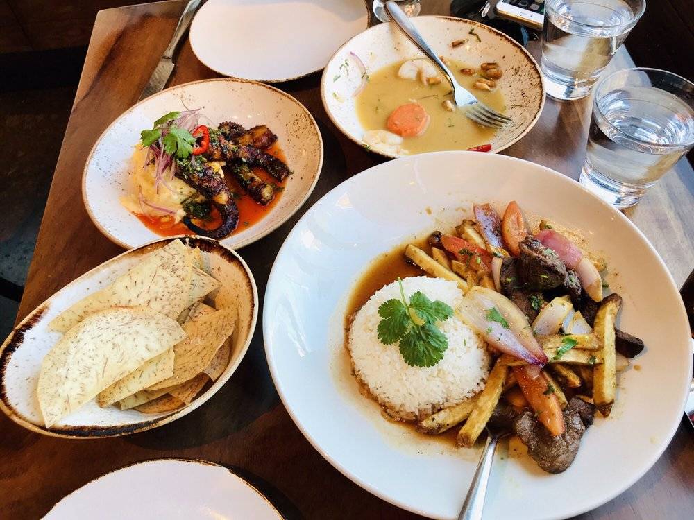 Limón Rotisserie | restaurant | 524 Valencia St, San Francisco, CA 94110, USA | 4152520918 OR +1 415-252-0918