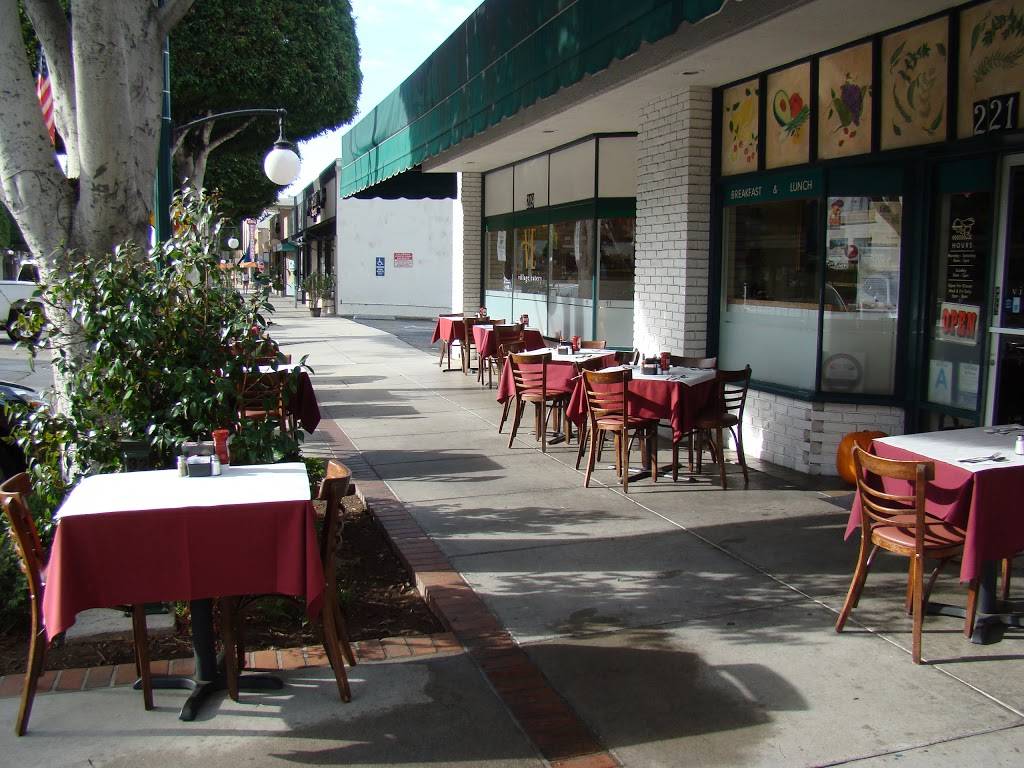Village Eatery | restaurant | 221 N Glendora Ave, Glendora, CA 91741, USA | 6268521777 OR +1 626-852-1777