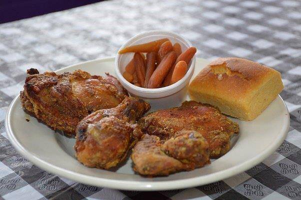 Simplee Delicious | restaurant | 106 N Water St, Sparta, WI 54656, USA | 6084879408 OR +1 608-487-9408