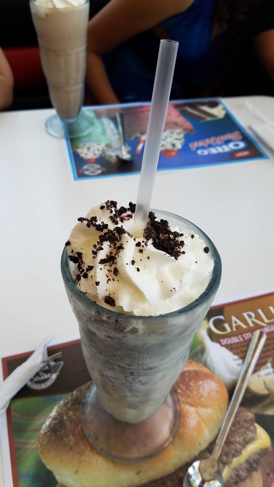 Steak n Shake | restaurant | 2620 Pine Ridge Rd, Naples, FL 34109, USA | 2392621039 OR +1 239-262-1039