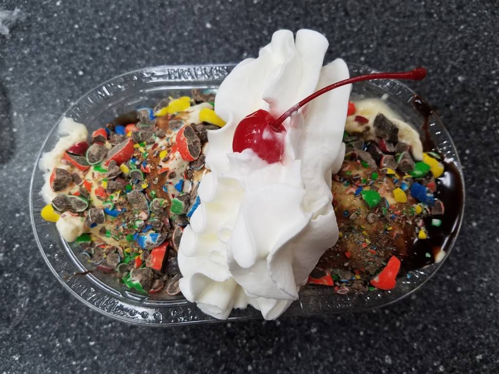 Braums Ice Cream & Burger Restaurant | restaurant | 9050 Camp Bowie W Blvd, Fort Worth, TX 76116, USA | 8175608562 OR +1 817-560-8562