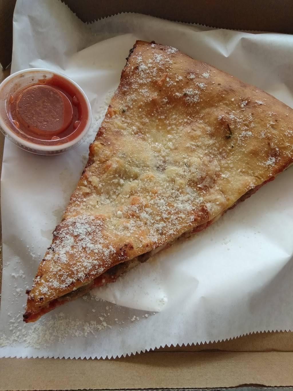 Roccos Pizza | restaurant | 4369 Commercial Way, Spring Hill, FL 34607, USA | 3525961500 OR +1 352-596-1500