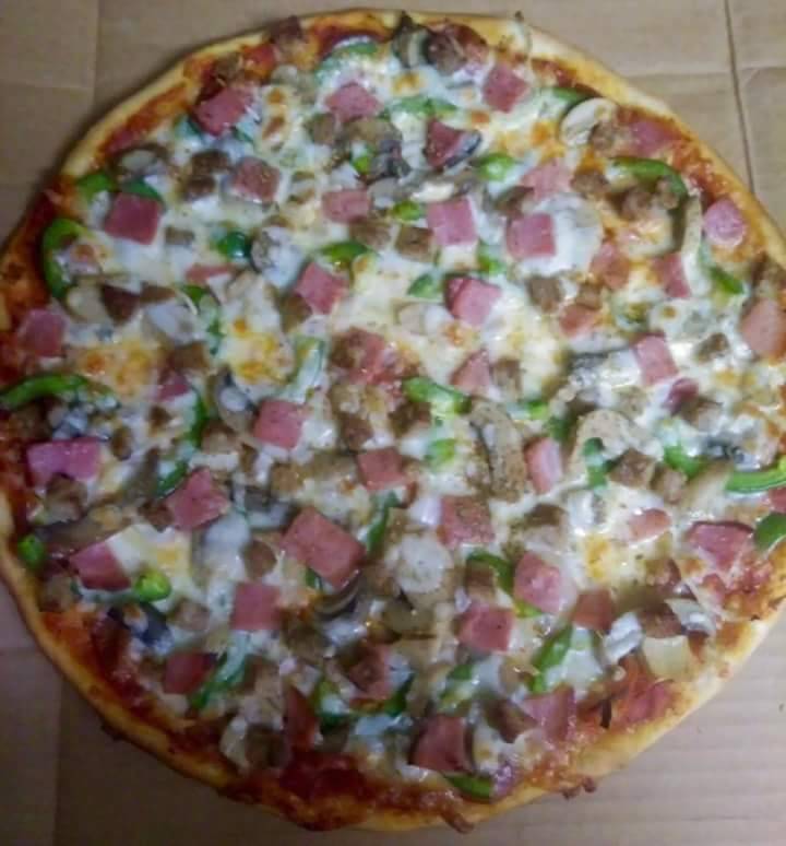 Mom and Pops Pizza | restaurant | 1755 Palm Harbor Pkwy, Palm Coast, FL 32137, USA | 3866278120 OR +1 386-627-8120