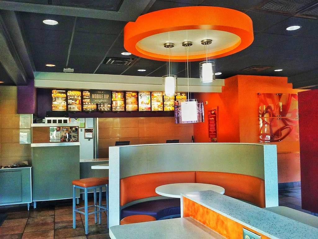 Taco Bell | meal takeaway | 322 Goff Mountain Rd, Cross Lanes, WV 25313, USA | 3047761442 OR +1 304-776-1442