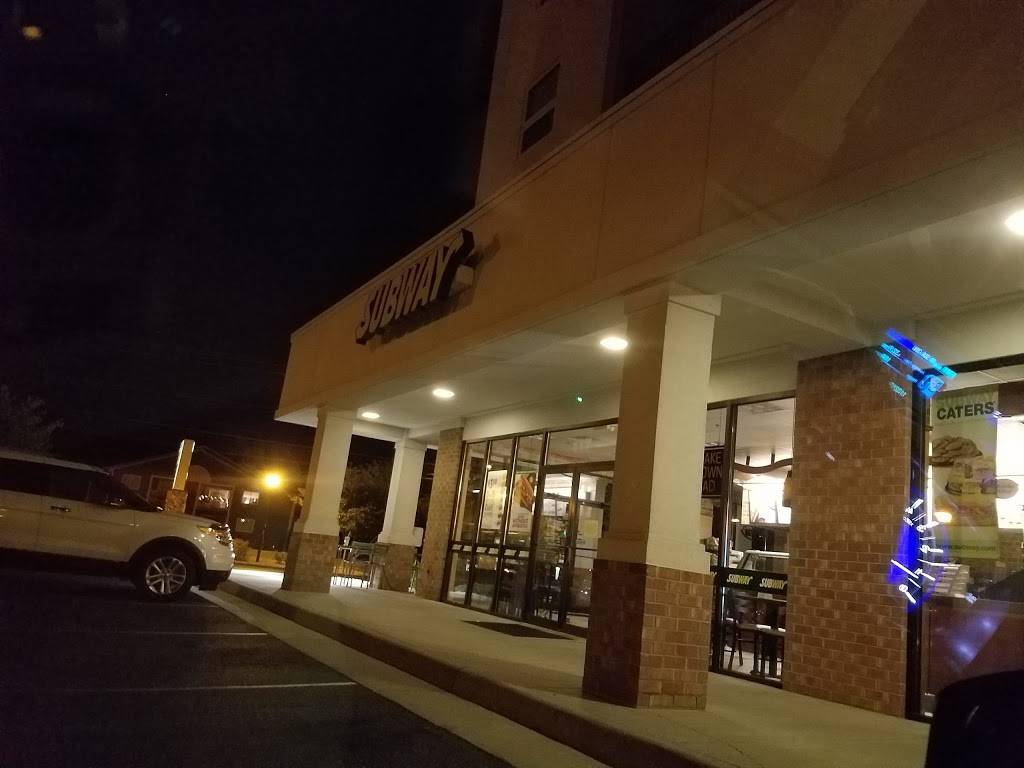 Subway | restaurant | 865 Port Republic Rd, Harrisonburg, VA 22801, USA | 5405743774 OR +1 540-574-3774