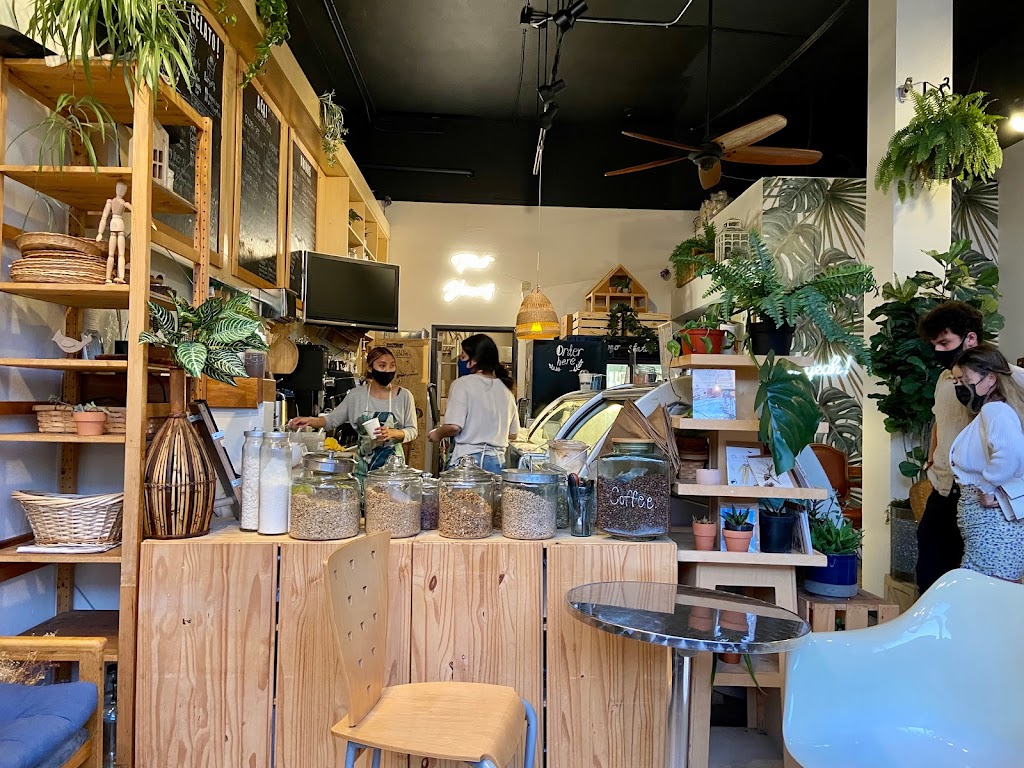 Holy Gelato! | cafe | 1392 9th Ave, San Francisco, CA 94122, USA | 4156813061 OR +1 415-681-3061