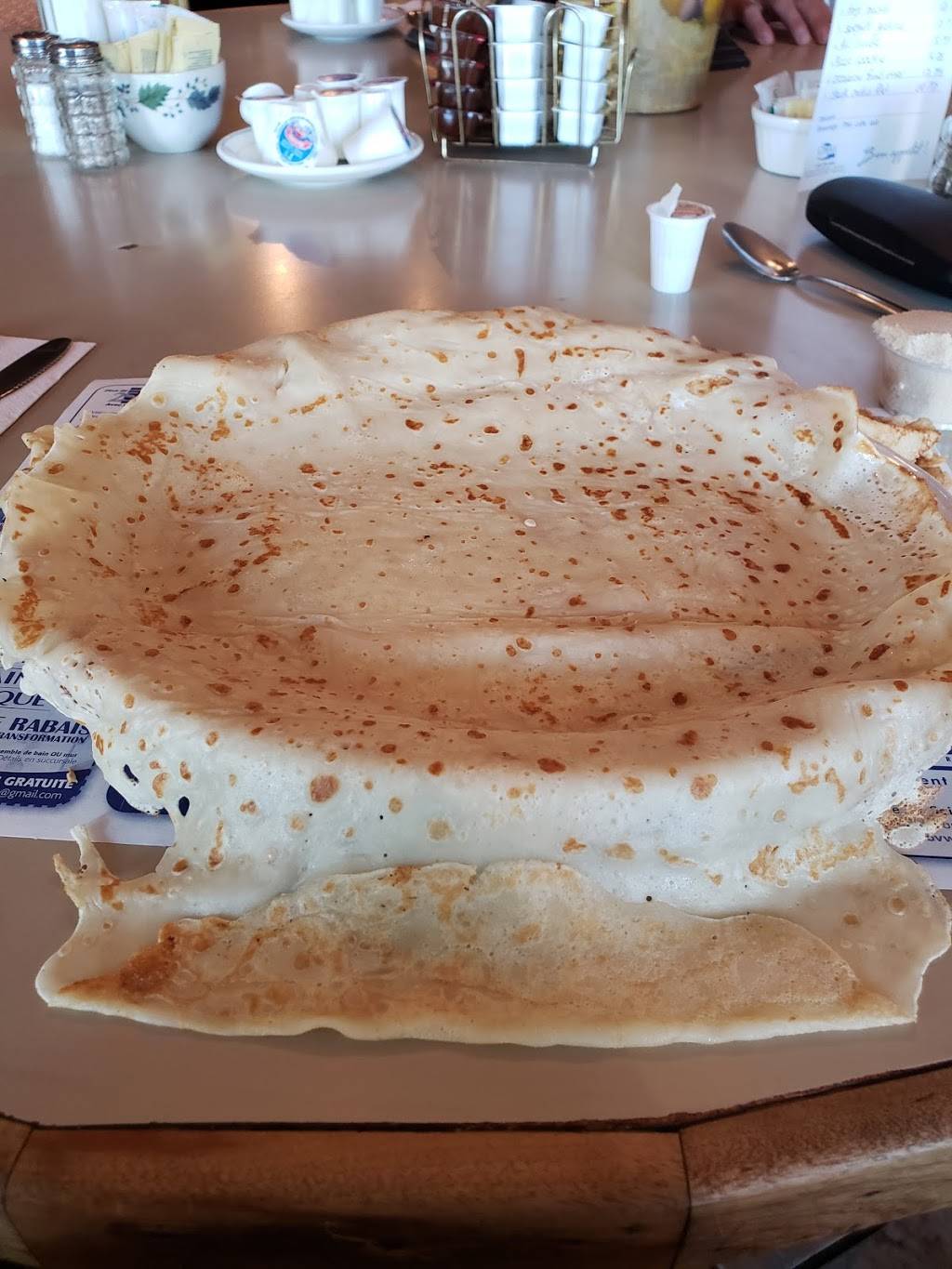 Restaurant Bar Royal | restaurant | 490 14e Ave, La Guadeloupe, QC G0M 1G0, Canada | 4184593436 OR +1 418-459-3436