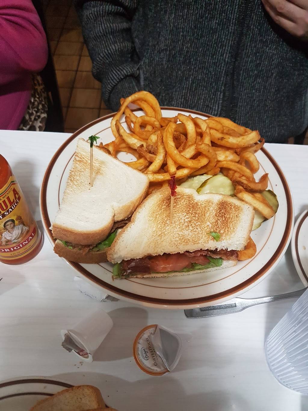 Golden Nugget Pancake House | restaurant | 2406 W Diversey Ave, Chicago, IL 60647, USA | 7732528903 OR +1 773-252-8903