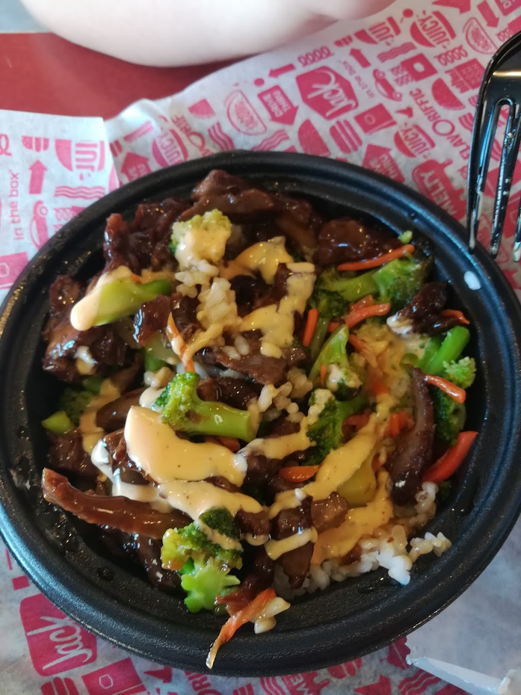 Jack in the Box | restaurant | 251 E Main St, Somerton, AZ 85350, USA | 9287225695 OR +1 928-722-5695