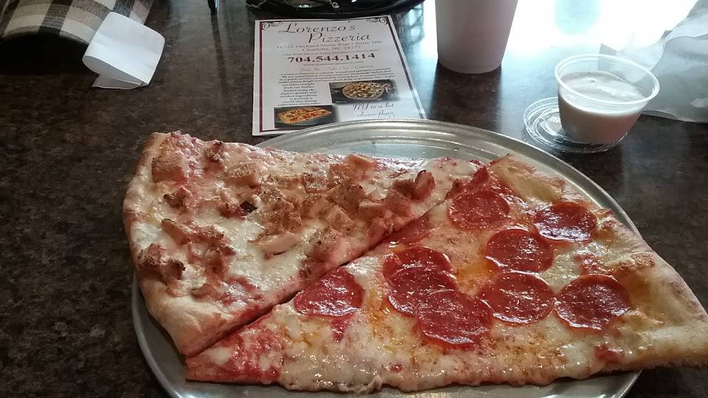 Lorenzos Pizzeria | restaurant | 16721 Orchard Stone Run, Charlotte, NC 28277, USA | 7045441414 OR +1 704-544-1414