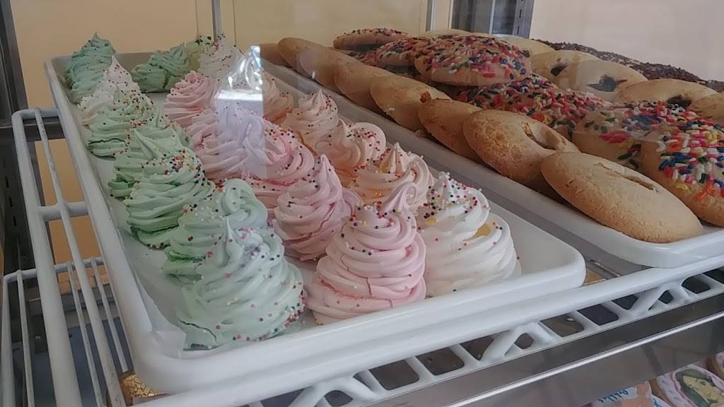 Love Bakery | restaurant | 32-13 Junction Blvd, East Elmhurst, NY 11369, USA | 7184128238 OR +1 718-412-8238