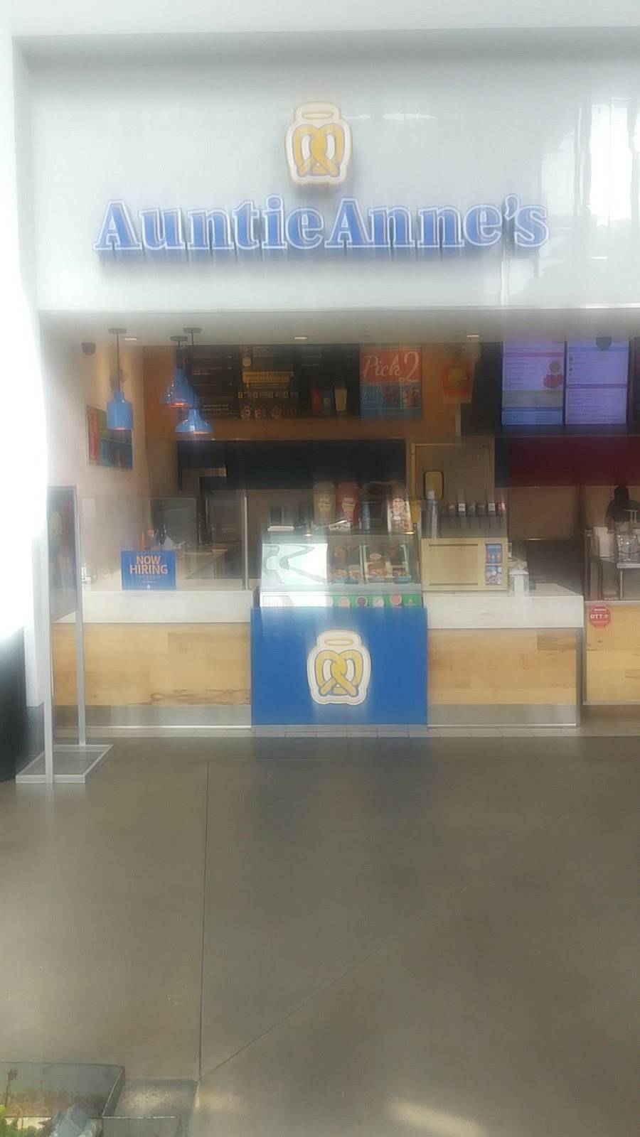 Auntie Annes | restaurant | 1185 Oviedo Marketplace Blvd, Oviedo, FL 32765, USA | 4073667400 OR +1 407-366-7400