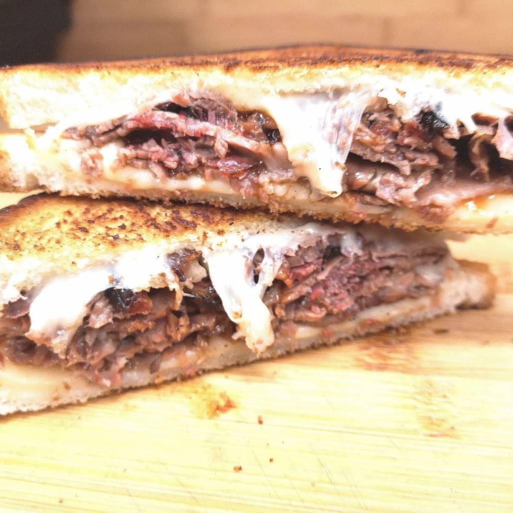 Chuckwagon BBQ foodtruck | restaurant | 2893 ON-28, Peterborough, ON K9J 6Y2, Canada | 7057604685 OR +1 705-760-4685