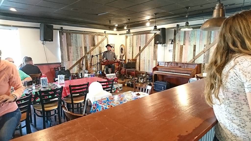 Mission St. BBQ | restaurant | 1618 Mission St, Santa Cruz, CA 95060, USA | 8314582222 OR +1 831-458-2222