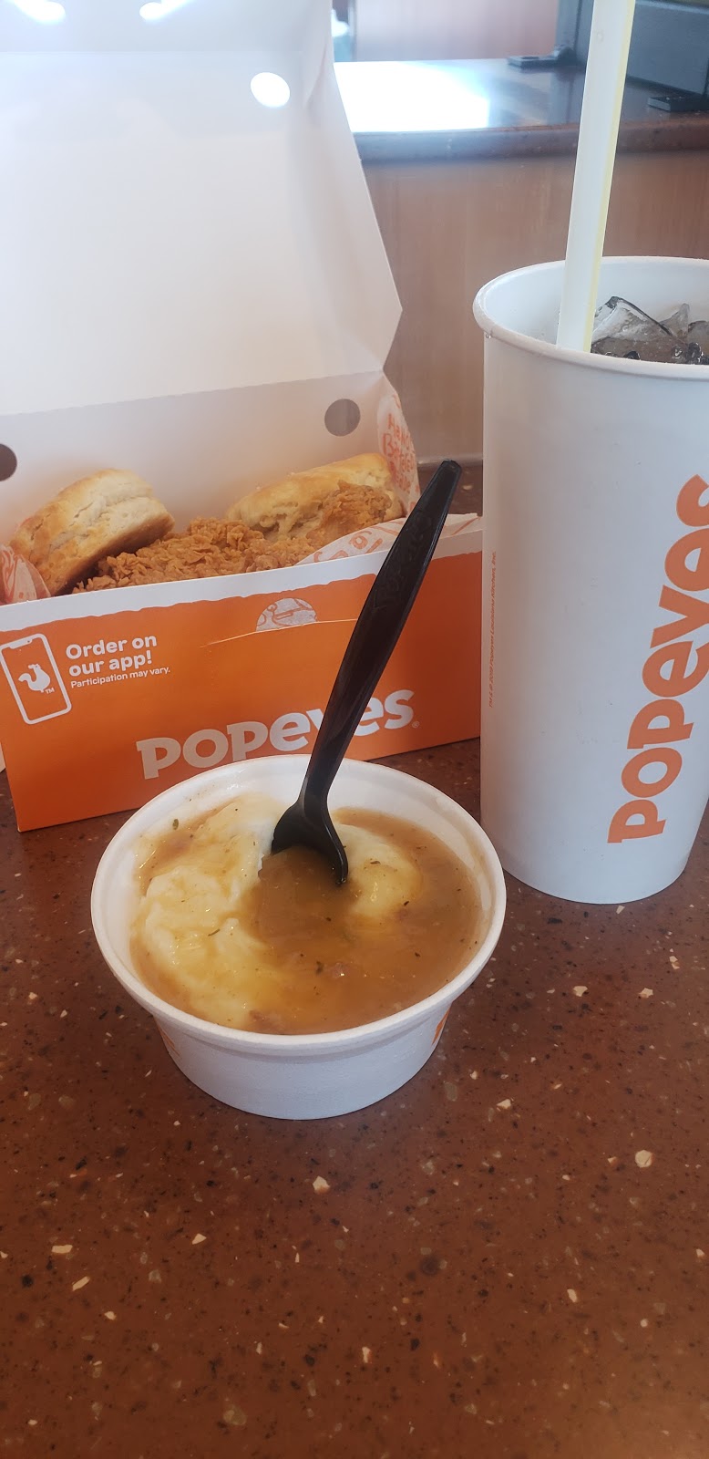 Popeyes Louisiana Kitchen | restaurant | 3716 Gulf Breeze Pkwy, Gulf Breeze, FL 32563, USA | 8505651627 OR +1 850-565-1627