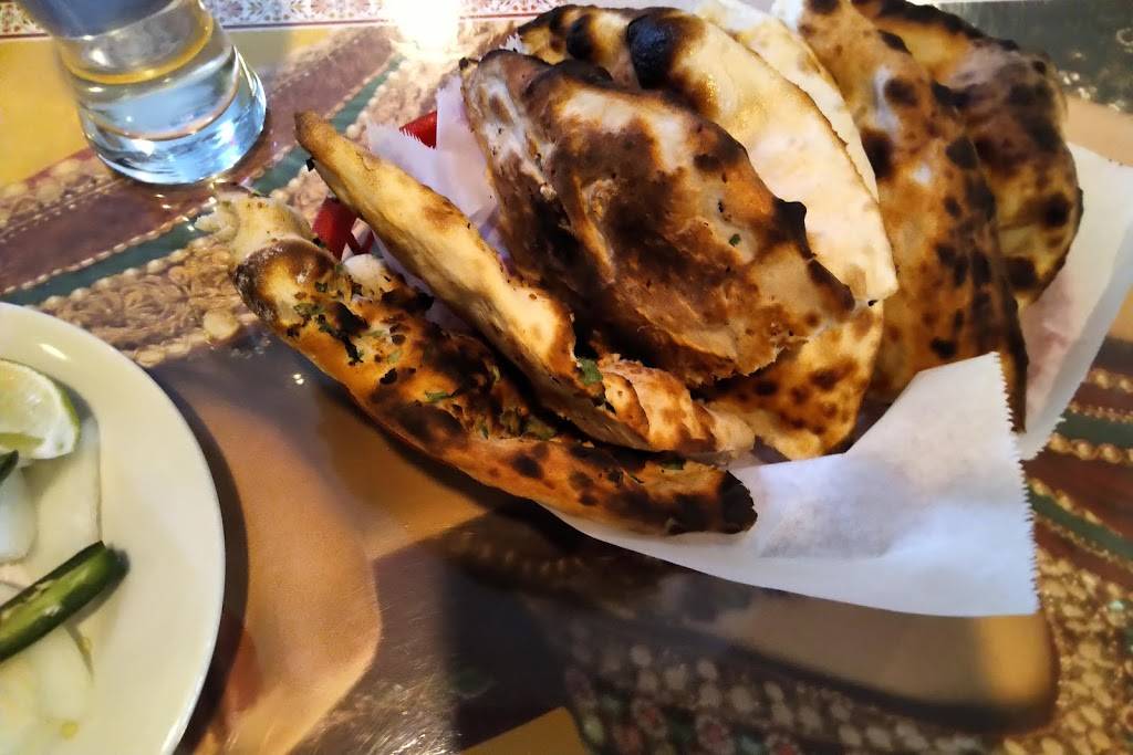 India Palace | restaurant | 8474 Fredericksburg Rd, San Antonio, TX 78229, USA | 2106925262 OR +1 210-692-5262