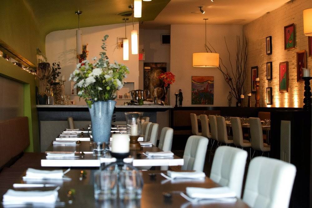 Bloom Restaurant | restaurant | 2315 Bloor St W, Toronto, ON M6S 1P1, Canada | 4167671315 OR +1 416-767-1315
