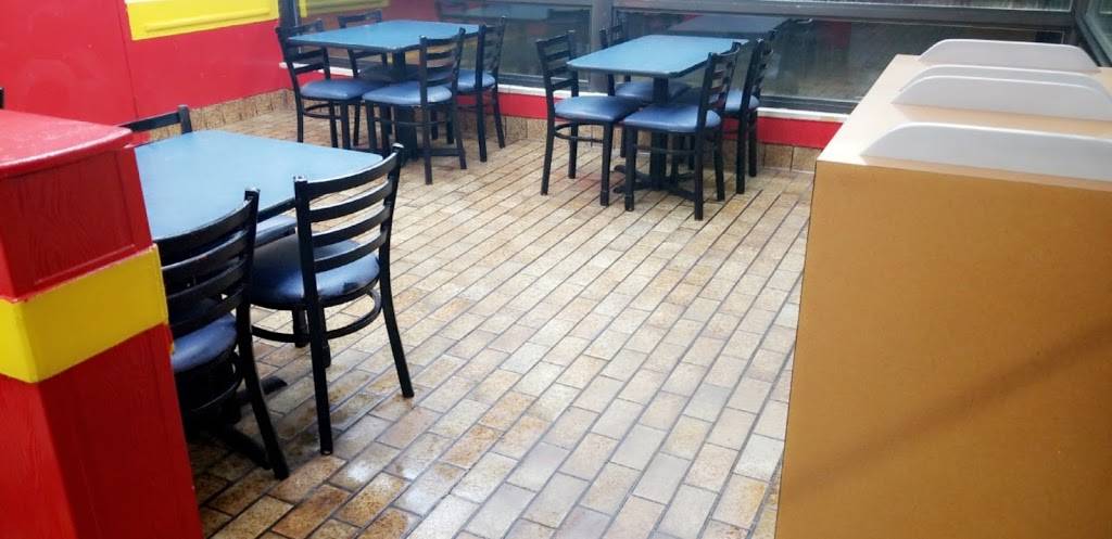 Churchs Chicken | restaurant | 18138 W Seven Mile Rd, Detroit, MI 48219, USA | 3135381440 OR +1 313-538-1440