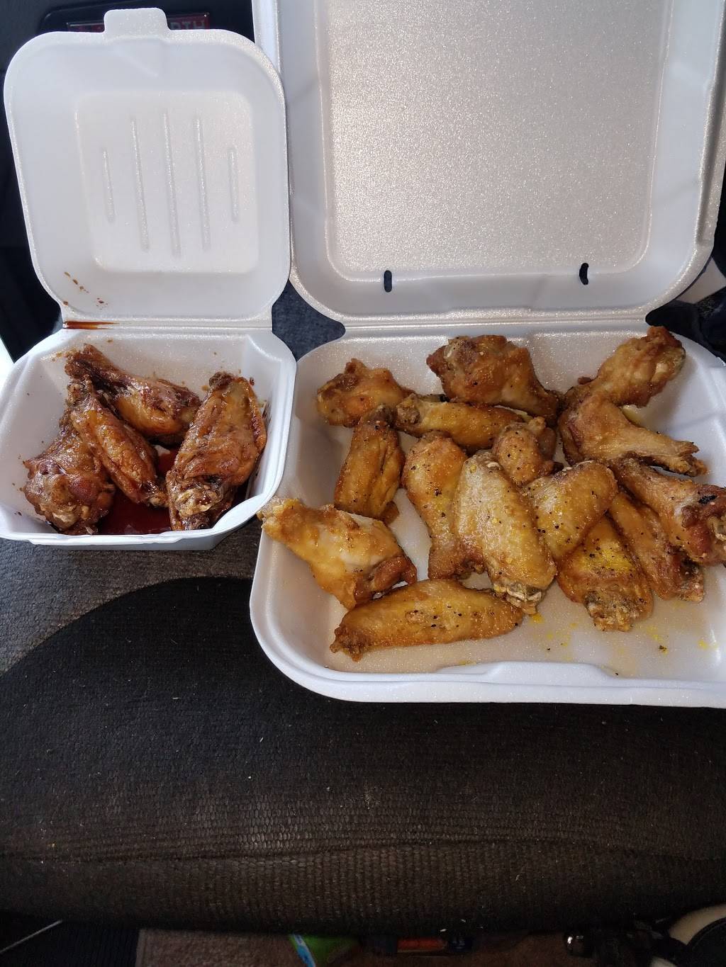 Wow wings -South Blvd | restaurant | 2445 E South Blvd, Montgomery, AL 36116, USA | 3343560695 OR +1 334-356-0695