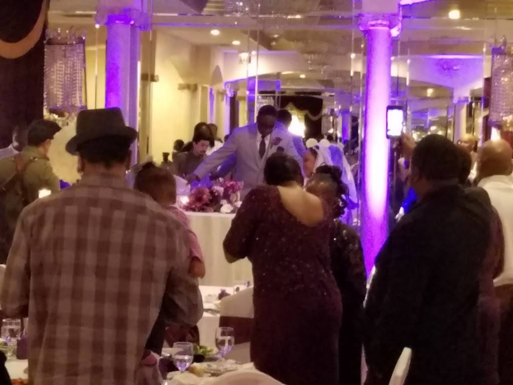 Salaam Restaurant & Bakery | restaurant | 700 W 79th St, Chicago, IL 60620, USA | 7733246005 OR +1 773-324-6005