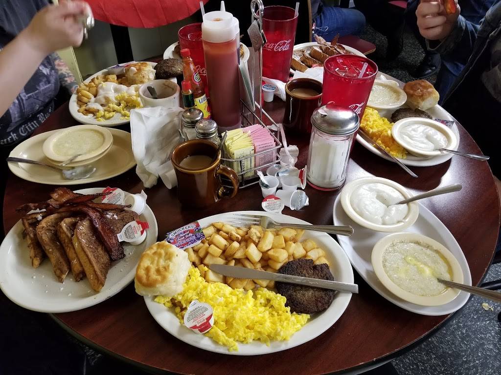 The Nashville Biscuit House | restaurant | 805 Gallatin Ave, Nashville, TN 37206, USA | 6152284504 OR +1 615-228-4504