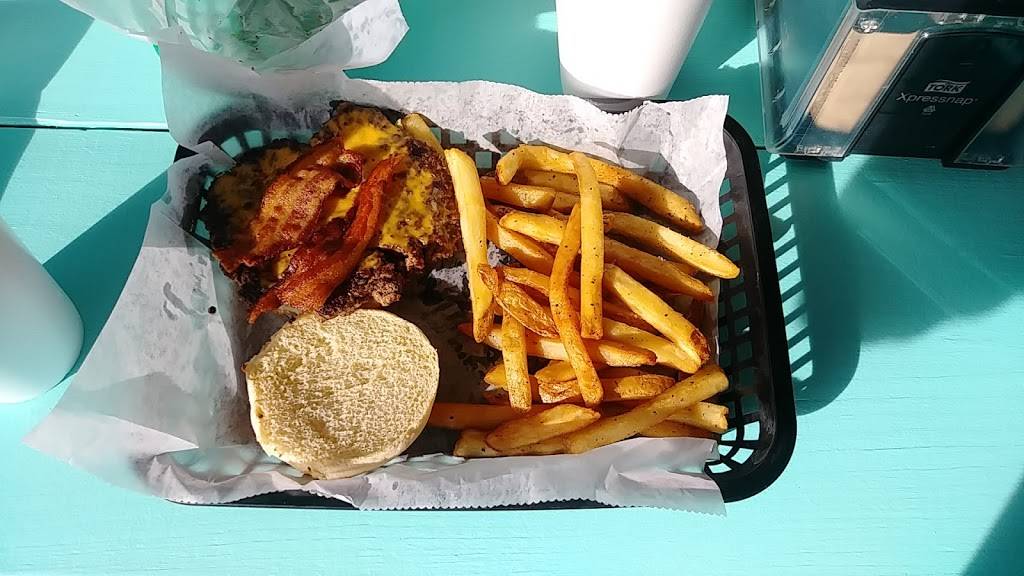 Sunset Grille Lakeside Restaurant - Lake Allatoona | restaurant | 1001 Victoria Landing Dr #1483, Woodstock, GA 30189, USA | 7708740379 OR +1 770-874-0379