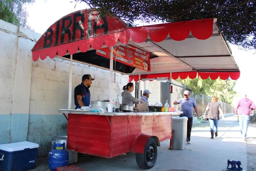 Birrieria Yaquis | restaurant | 22840, Calz de las Águilas 1888, Maestros, 22840 Ensenada, B.C., Mexico | 016462365966 OR +52 646 236 5966
