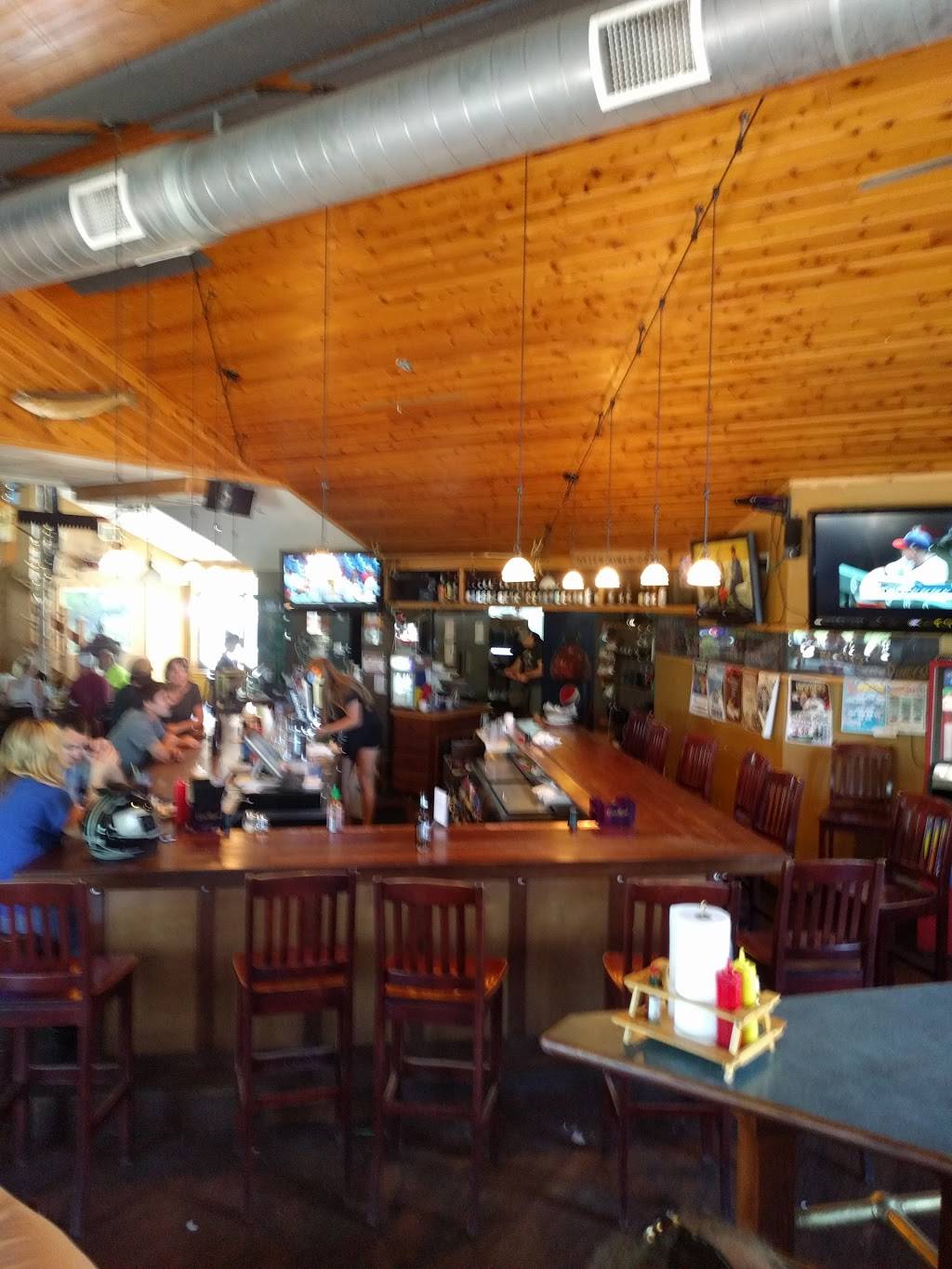 Island Lake Inn | restaurant | 7153 Rice Lake Rd, Duluth, MN 55803, USA | 2187215000 OR +1 218-721-5000