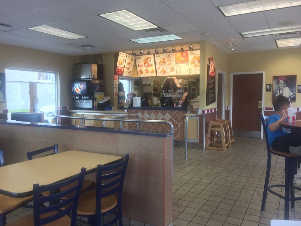 KFC | restaurant | 10224 Taylorsville Rd, Jeffersontown, KY 40299, USA | 5022678296 OR +1 502-267-8296