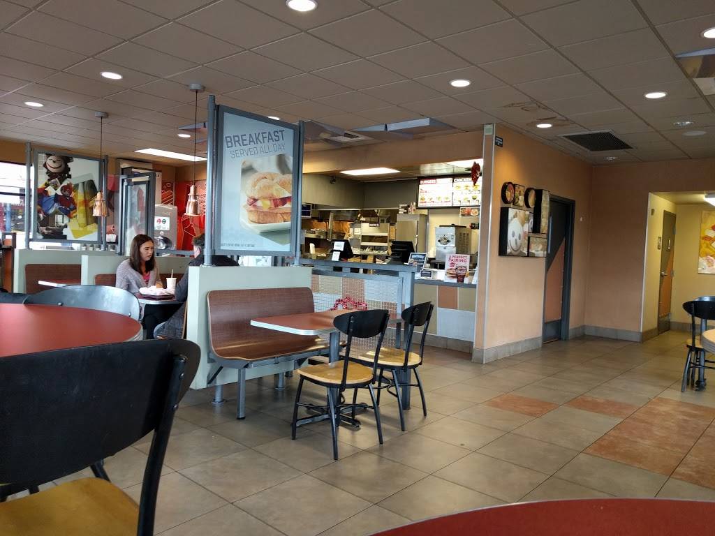 Jack in the Box | restaurant | 8100 Greenback Ln, Fair Oaks, CA 95628, USA | 9167235947 OR +1 916-723-5947