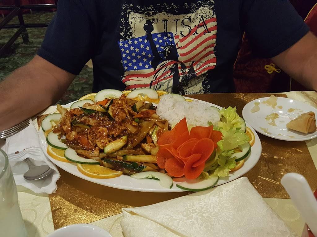 Red Star | restaurant | 13944 Michigan Ave, Dearborn, MI 48126, USA | 3135811451 OR +1 313-581-1451